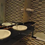Motell Cancun Oviedo 3*